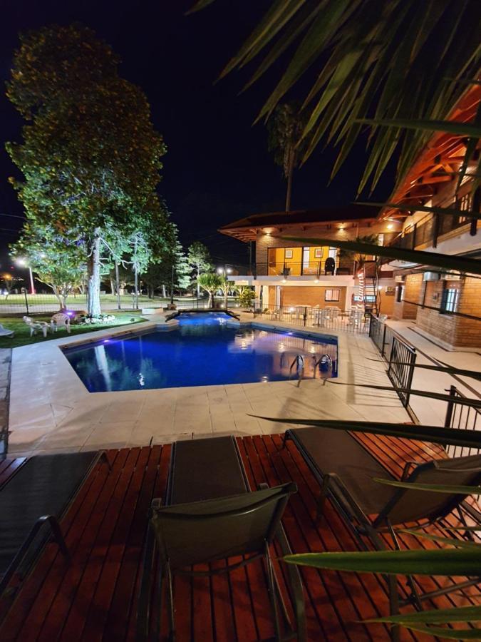 Hotel Carlos Paz Villa Carlos Paz Exterior foto